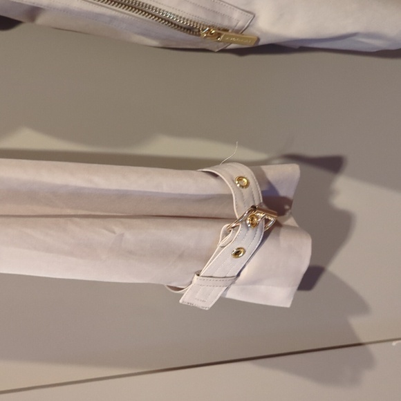 Michael Kors tan trench coat short. Size medium. - Picture 3 of 7